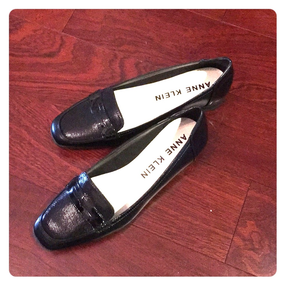 SOLD! Anne Klein iFlex loafers - NEW!